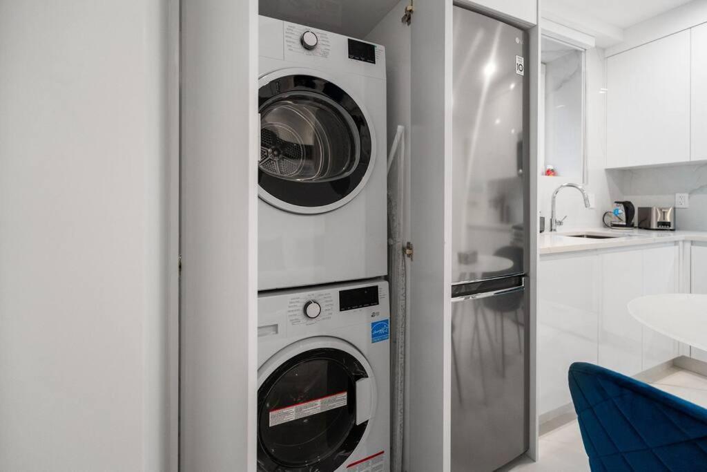 Brand New 2 Bedroom Point Grey Getaway Vancouver Buitenkant foto